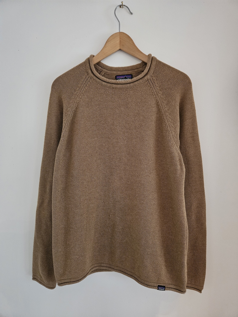 Patagonia Tan Crewneck Sweater Mens Medium Knit Outdoor Hiking